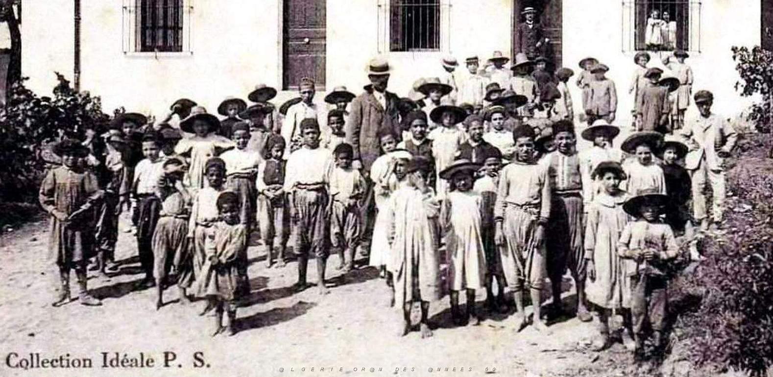 2065- Colea - Ecole de Garcons2 - 1912.jpg